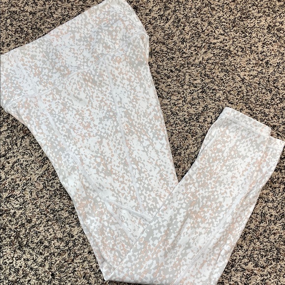 Athleta Salutation Stash Pocket Serpent Tight Colored Speckle Size S | Like New - Picture 7 of 10